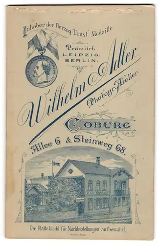 Fotografie Wilhelm Adler, Coburg, Allee 6, Ansicht Coburg, Strassenpartie am Ateliersgebäude des Fotografen, Eingangtor