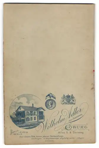 Fotografie Wilhelm Adler, Coburg, Allee 6, Ansicht Coburg, Ateliersgebäude mit Wappen und Medaille Herzog Sachsen
