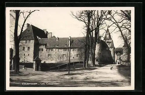 AK Colombier, Les Casernes