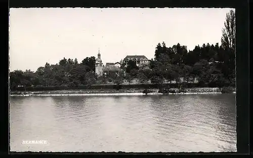 AK Hermance, Ortsansicht mit Gewässer und Kirche