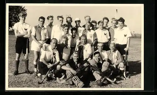 AK Gruppenfoto einer Feldhockeymannschaft