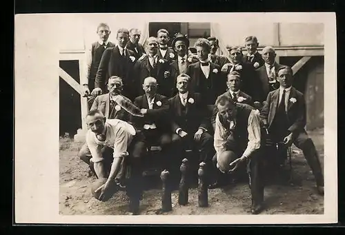 Foto-AK Gruppenfoto eines Kegelclubs