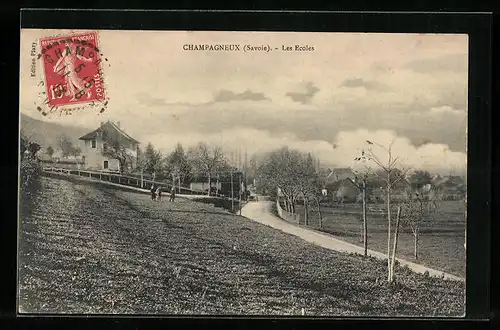 AK Champagneux, Les Ecoles