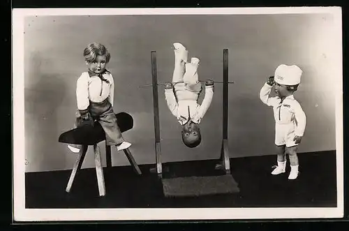 AK Sonneberger Olympia-Puppen im Spielzeugmuseum