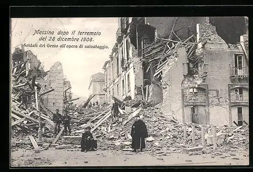 AK Messina, Soldati del Genio all`opera di salvataggio, Erdbeben 1908