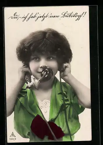 AK Telefon, kleines Mädchen mit dem Hörer in der Hand