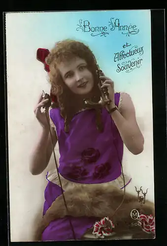 AK Hübsche Dame am Telefon