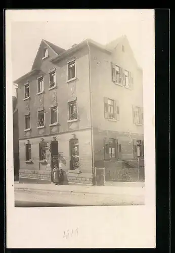 Foto-AK Göppingen, Geschäft in der Marstallstrasse 48 ca. 1920