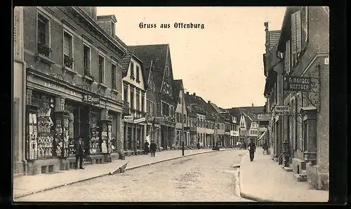 AK Offenburg, Strassenpartie mit Geschäften