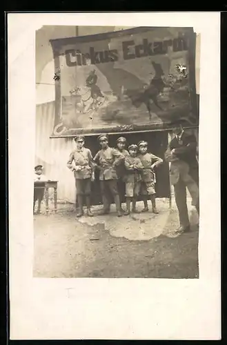 AK Cirkus Eckardt, Darsteller in milit. Uniform