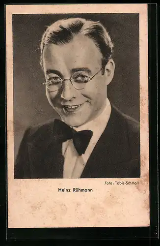 AK Schauspieler Heinz Rühmann mit Brille