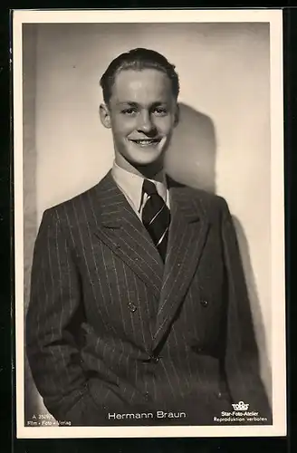AK Schauspieler Hermann Braun im Anzug