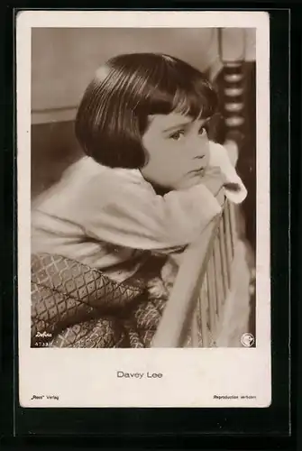 AK Schauspielerin Davey Lee mit melancholischem Blick