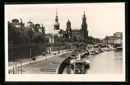 AK Dresden, Brühlsche Terrassen mit Dampfern
