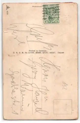 Filz-AK Frau mit Apfel und Messer in Filzkleidung