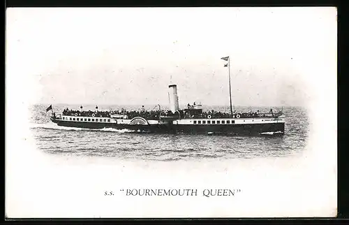 AK Passagierschiff S.S. Bournemouth Queen auf hoher See