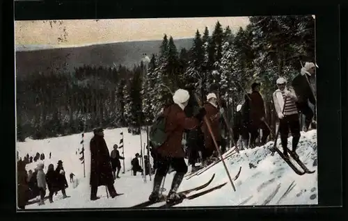 AK Gruppe von Skifahrern an einem Abhang