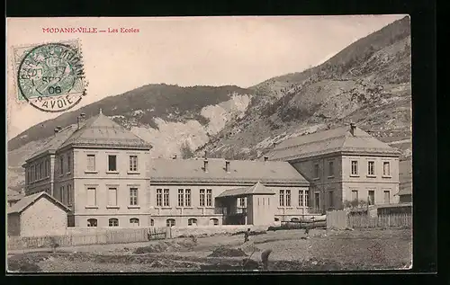 AK Modane-Ville, Les Ecoles