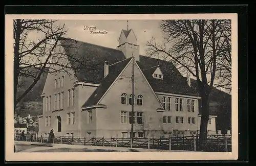 AK Urach, Gebäude der Turnhalle, Strassenansicht