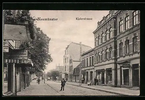 AK Neumünster, Kielerstrasse mit Geschäften