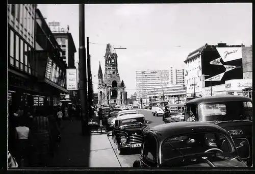 Fotografie unbekannter Fotograf, Ansicht Berlin-Charlottenburg, Tauentzienstr. mit Blick zur Gedächtniskirche