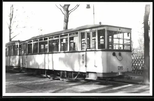 Fotografie Norbert Lossberger, Berlin, Ansicht Berlin, Strassenbahn Bw 1285 der BVG