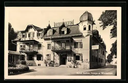 AK Velden /Wörthersee, Hotel Bulfon mit Strasse