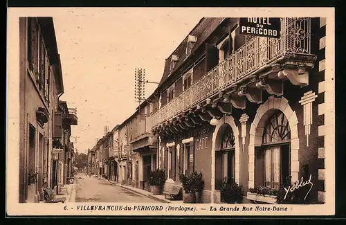 AK Villefranche-du-Perigord, la Grande Rue Notre-Dame