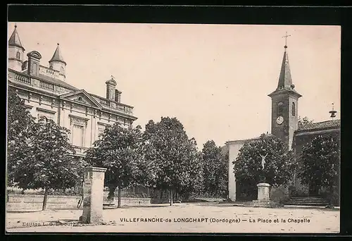 AK Villefranche-de-Longchapt, la Place et la Chapelle