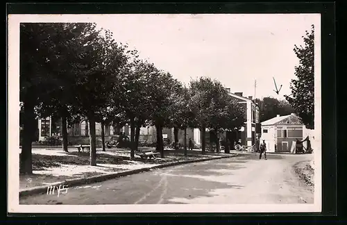 AK Verteillac, Place du Marché de la Volaille