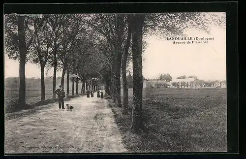AK Lanouaille, Avenue de Plaisance