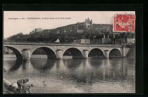 AK Terrasson, Le Pont Neuf et la Ville haute