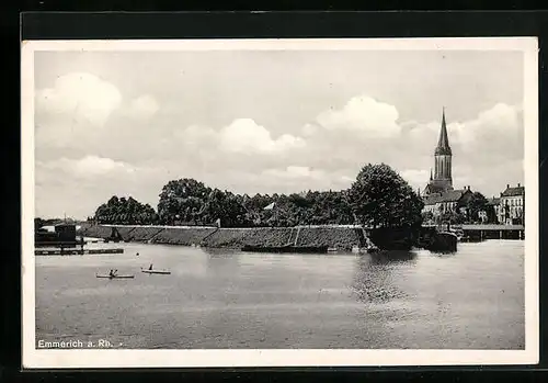 AK Emmerich / Rh., Blick zur Kirche, Flusspartie