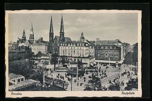 AK Dresden, Strassenbahn auf dem Postplatz