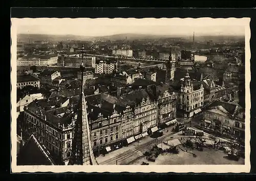 AK Pilsen, Blick von der Bartolomäuskirche, Strassenbahn
