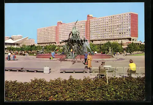 AK Berlin, Neptunbrunnen mit Rathauspassage