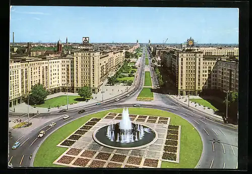 AK Berlin, Blick vom Strausberger Platz zur Karl-Marx-Allee