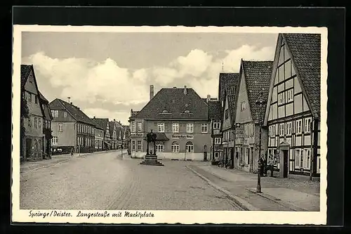 AK Springe / Deister, Langestrasse mit Marktplatz und Deutsches Haus