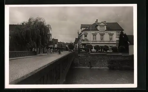 AK Bünde i. W., Elsebrücke mit Schönfärberei H. Böker