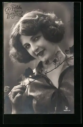 Foto-AK RPH Nr. 4654 /4: Dame mit Efeuranke, Fröhliche Pfingsten