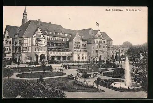 AK Bad Kudowa, Fürstenhof mit Springbrunnen