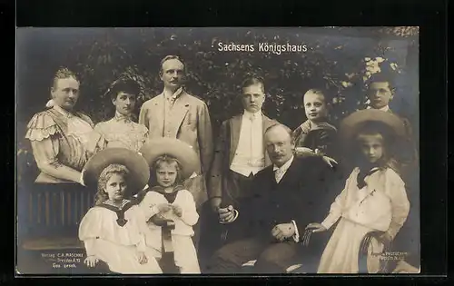AK König Friedrich August von Sachsen mit Familie
