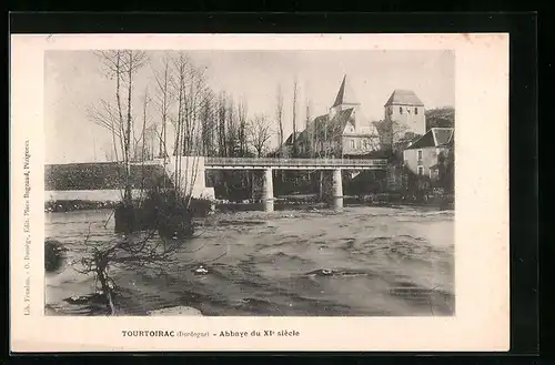 AK Tourtoirac, Abbaye du XIe siècle