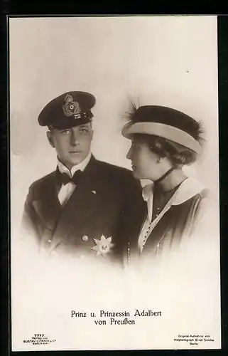 AK Prinz Adalbert von Preussen mit seiner Prinzessin, der Prinz mit Orden und Schirmmütze