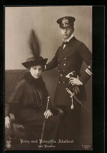 AK Prinzenpaar Adalbert von Preussen in schwarzem Kostüm und Uniform abgelichtet