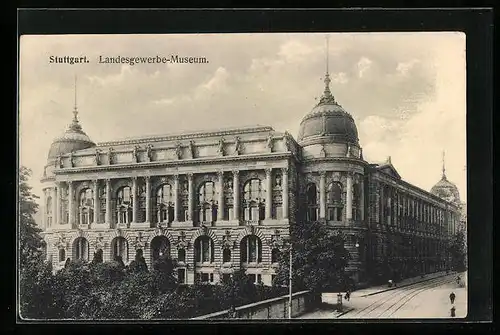 AK Stuttgart, auf der Strasse vor dem Landesgewerbe-Museum