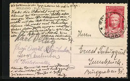 AK Bolzano, Piazza Duomo, Strassenbahn und Passanten