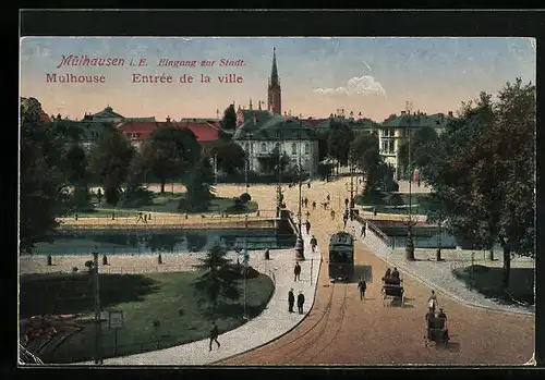 AK Mülhausen i. E., Eingang zur Stadt, Strassenbahn und Passanten