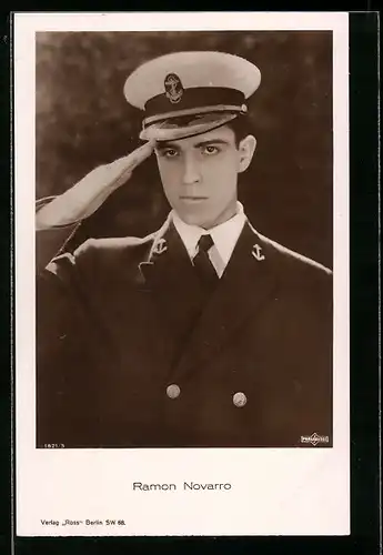 AK Schauspieler Ramon Novarro mit Uniform