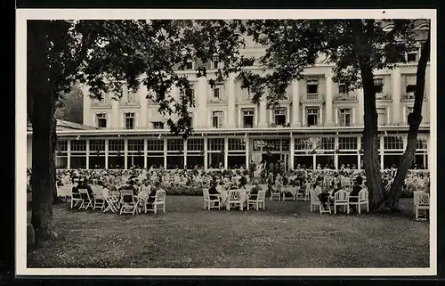 AK Travemünde, Tanz-Tee vor dem Kurhaus